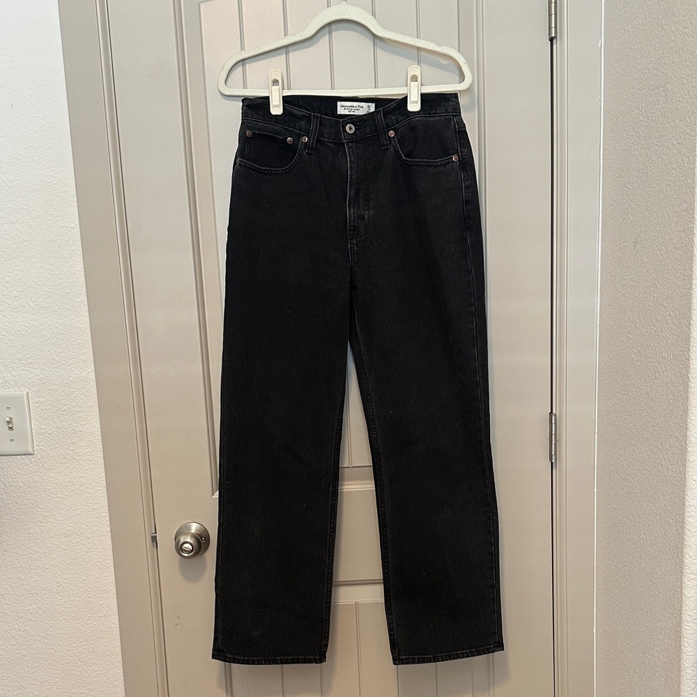 Black Straight-Leg Jeans